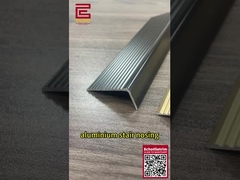 เครื่องประดับสีดําโลหะบันไดจมูก Trim ไม่ลื่น Vinylบันไดจมูก Molding