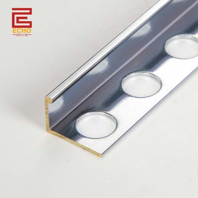 คุณภาพ  Straight Brass Profile 2.7m Brass Tile Edge Trim Strips For Bathroom โรงงาน