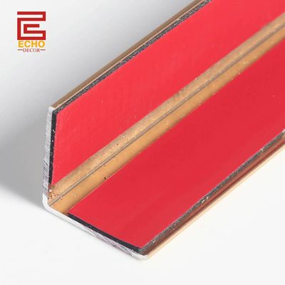 ด้านนอกมุมมุม Edge Tile Trim โลหะผนัง Self Adhesive Tile Edge Strip