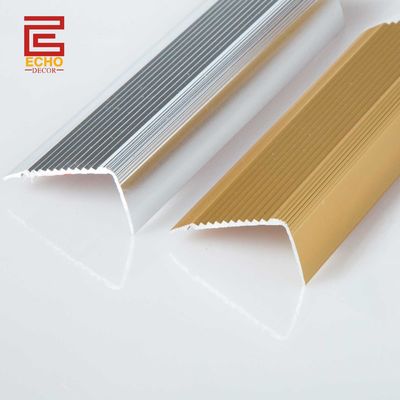 L รูปทรงเหล็ก Tile ระดับขอบ Trim ขั้นตอนขอบ Capping สายลวดลาย