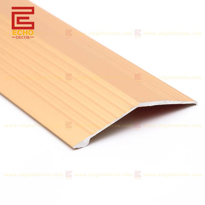 แถบการเปลี่ยนชั้นโลหะแถบเกณฑ์สำหรับระดับพื้นต่างกัน